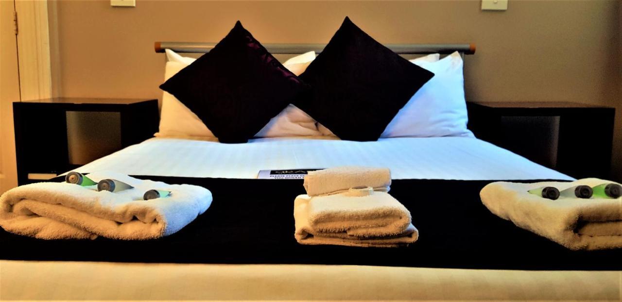 Grand Hotel Newcastle Bagian luar foto