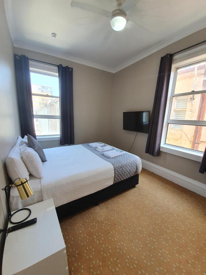 Grand Hotel Newcastle Bagian luar foto